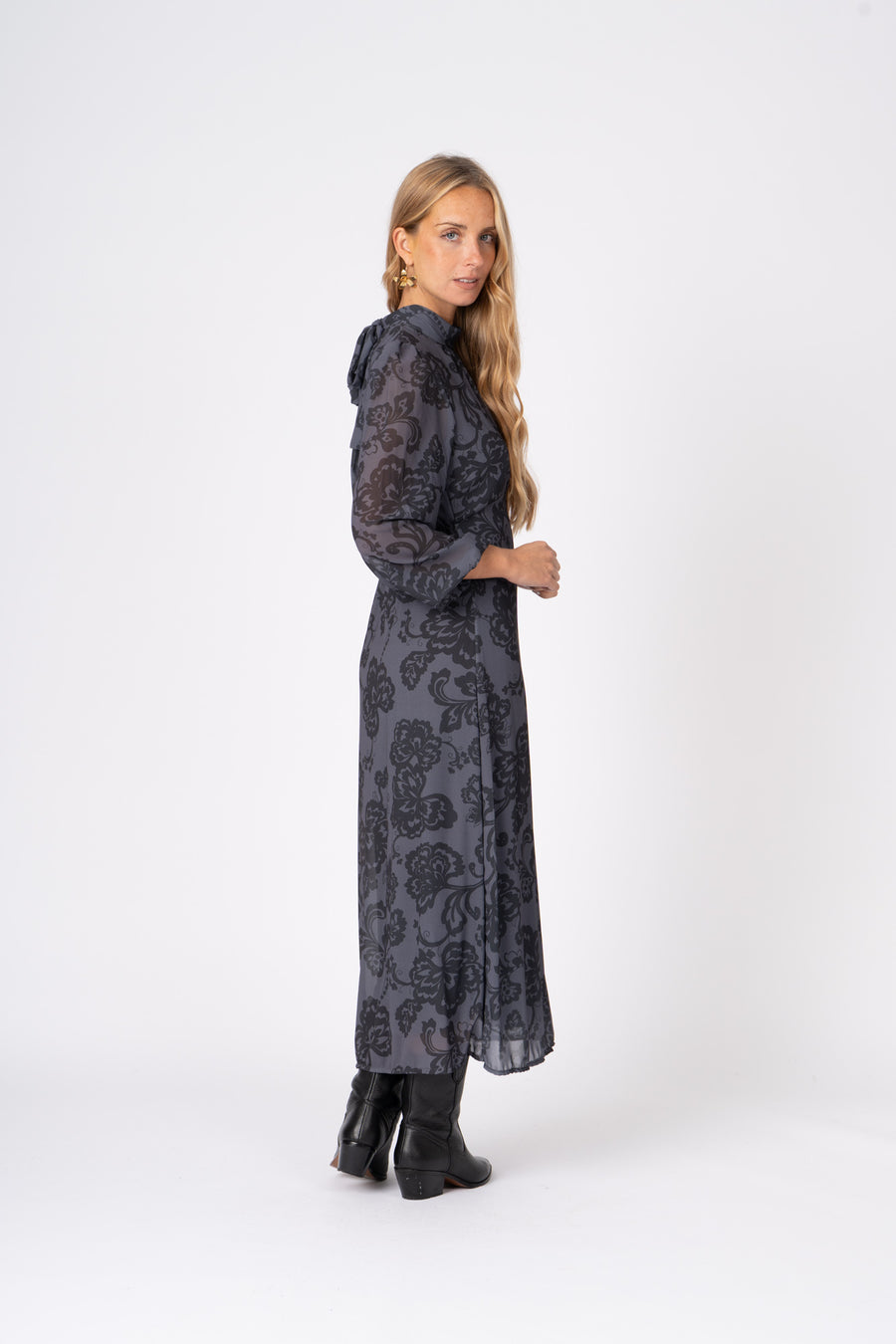 Vestido Flor cinzento -40%