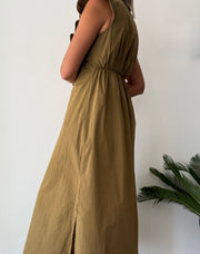 Vestido Babados oliva