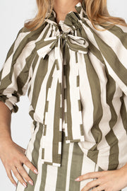 Blusa  listrada verde com laço