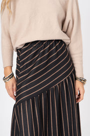 Saia Riscas Preto ref:sa35234