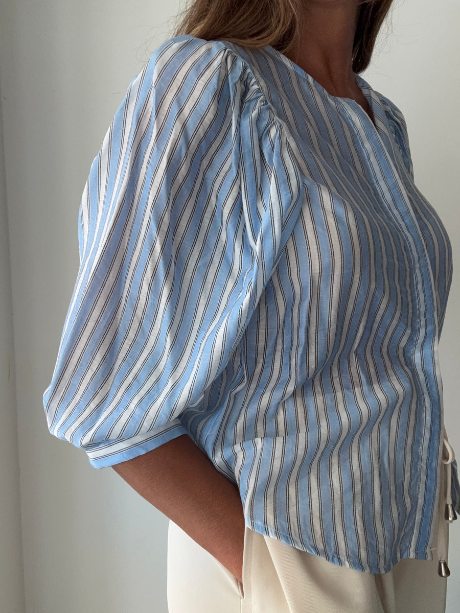 Blusa riscas manga balão azul