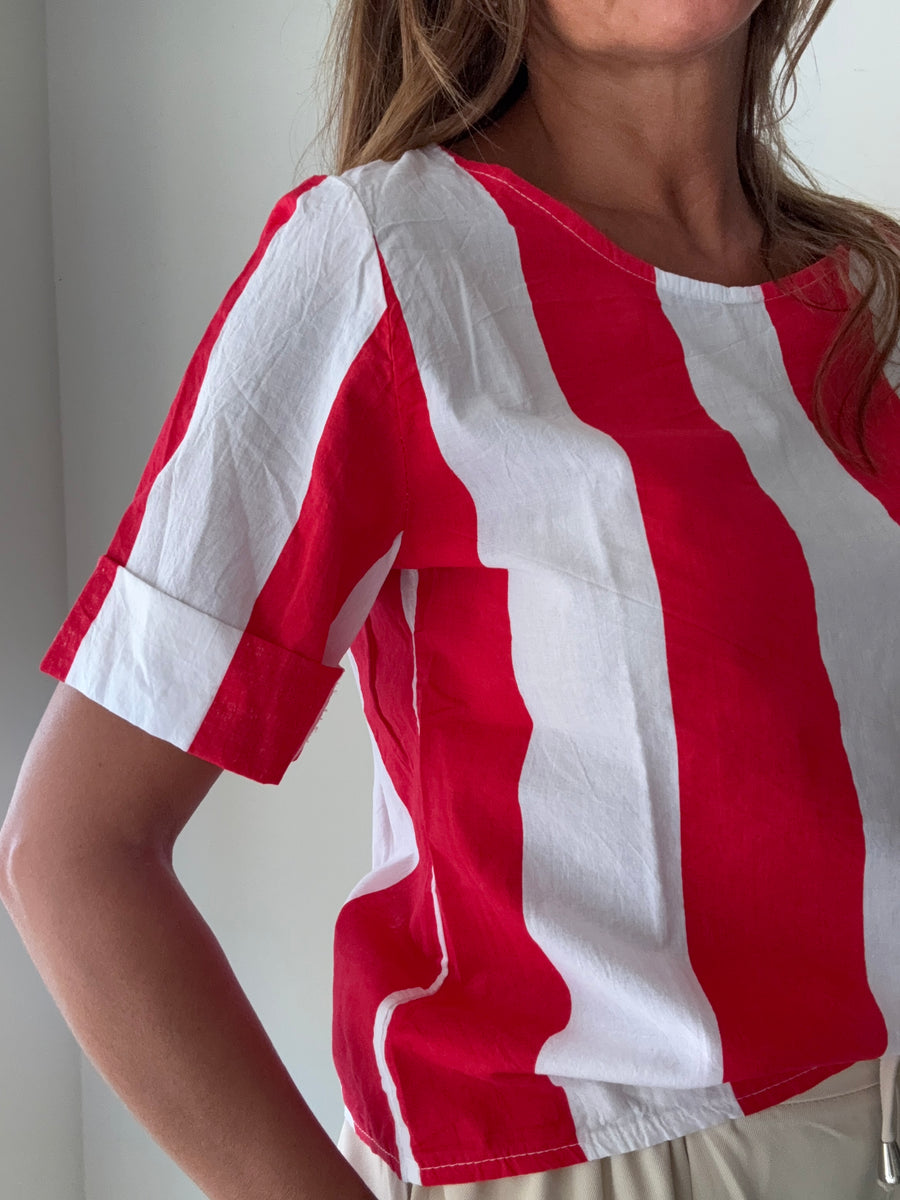Blusa riscas vermelho