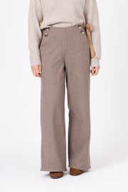 Calças Espinha Camel ref:30131