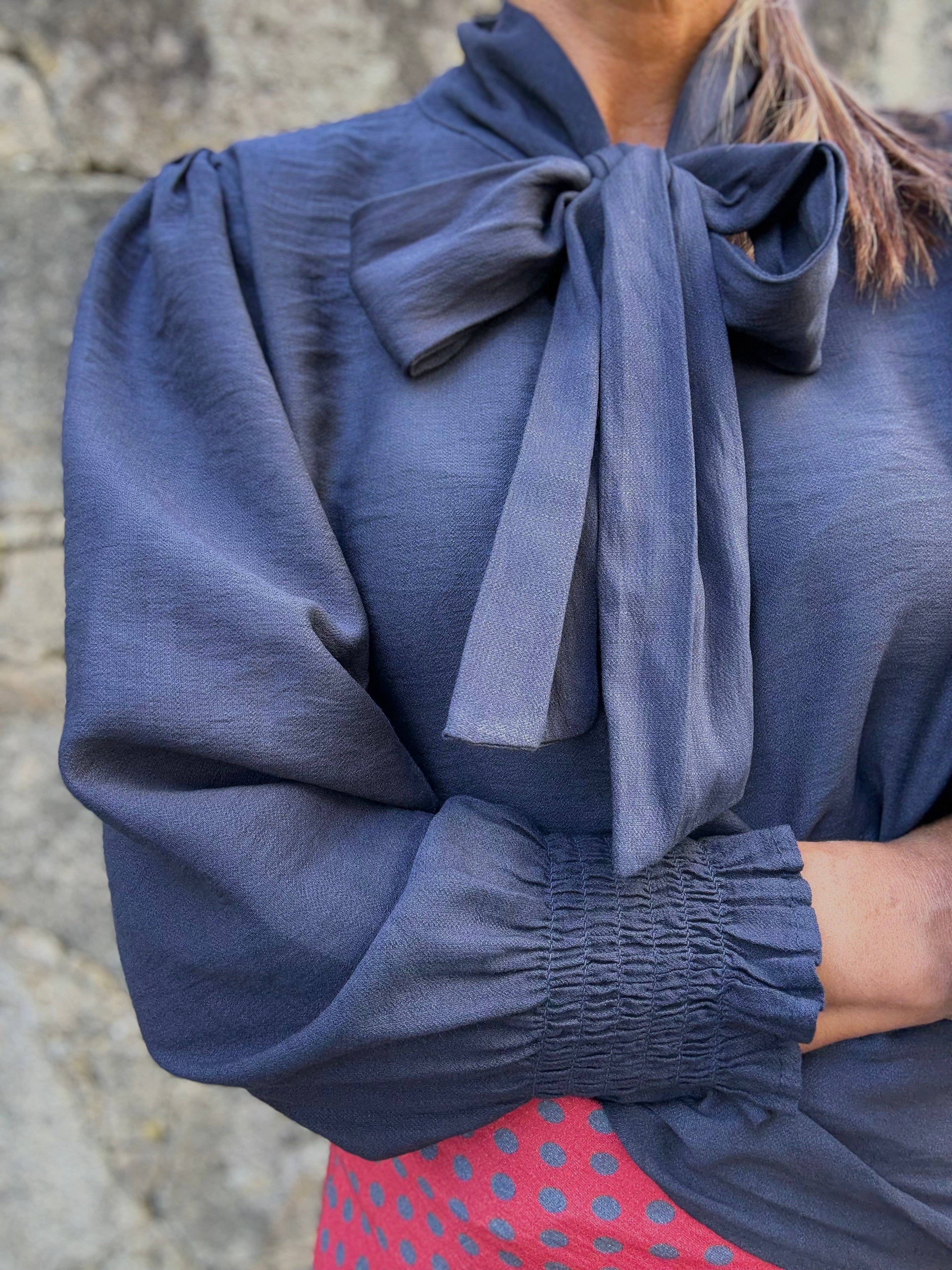 Blusa Laço Azul