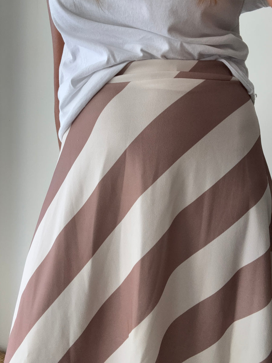 Saia Riviera camel