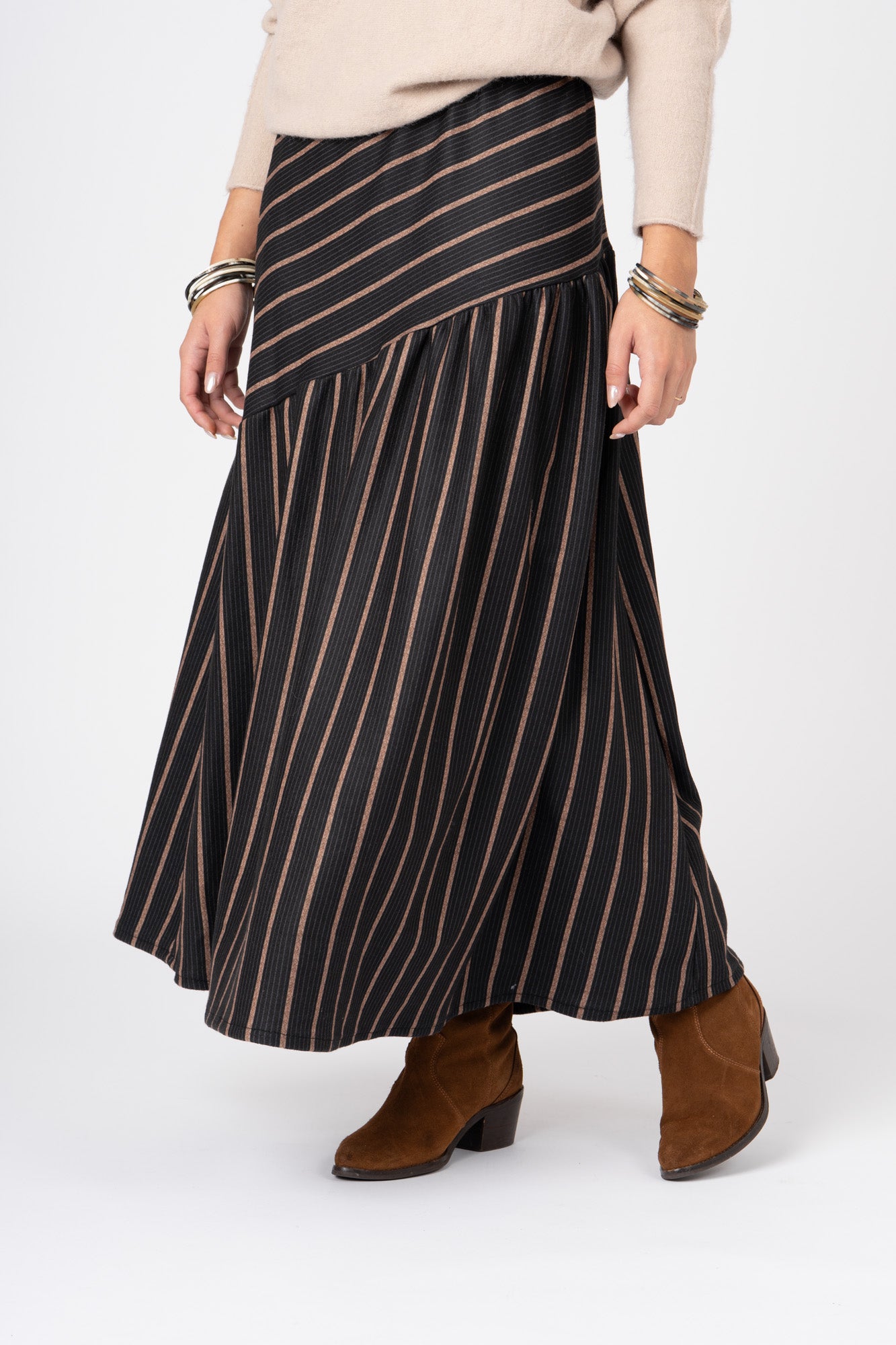 Saia Riscas Preto ref:sa35234