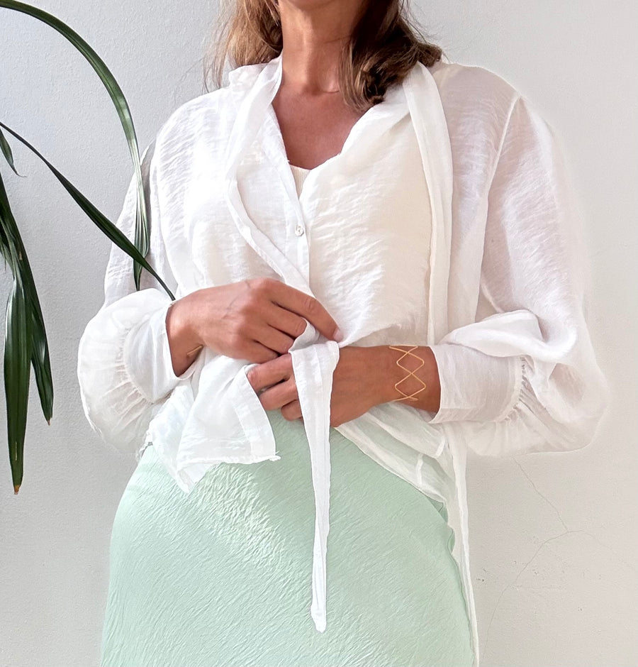 Blusa laçada branca