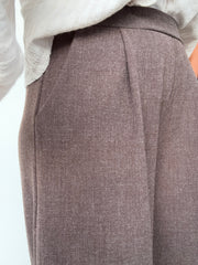 Calças Raiz Castanho