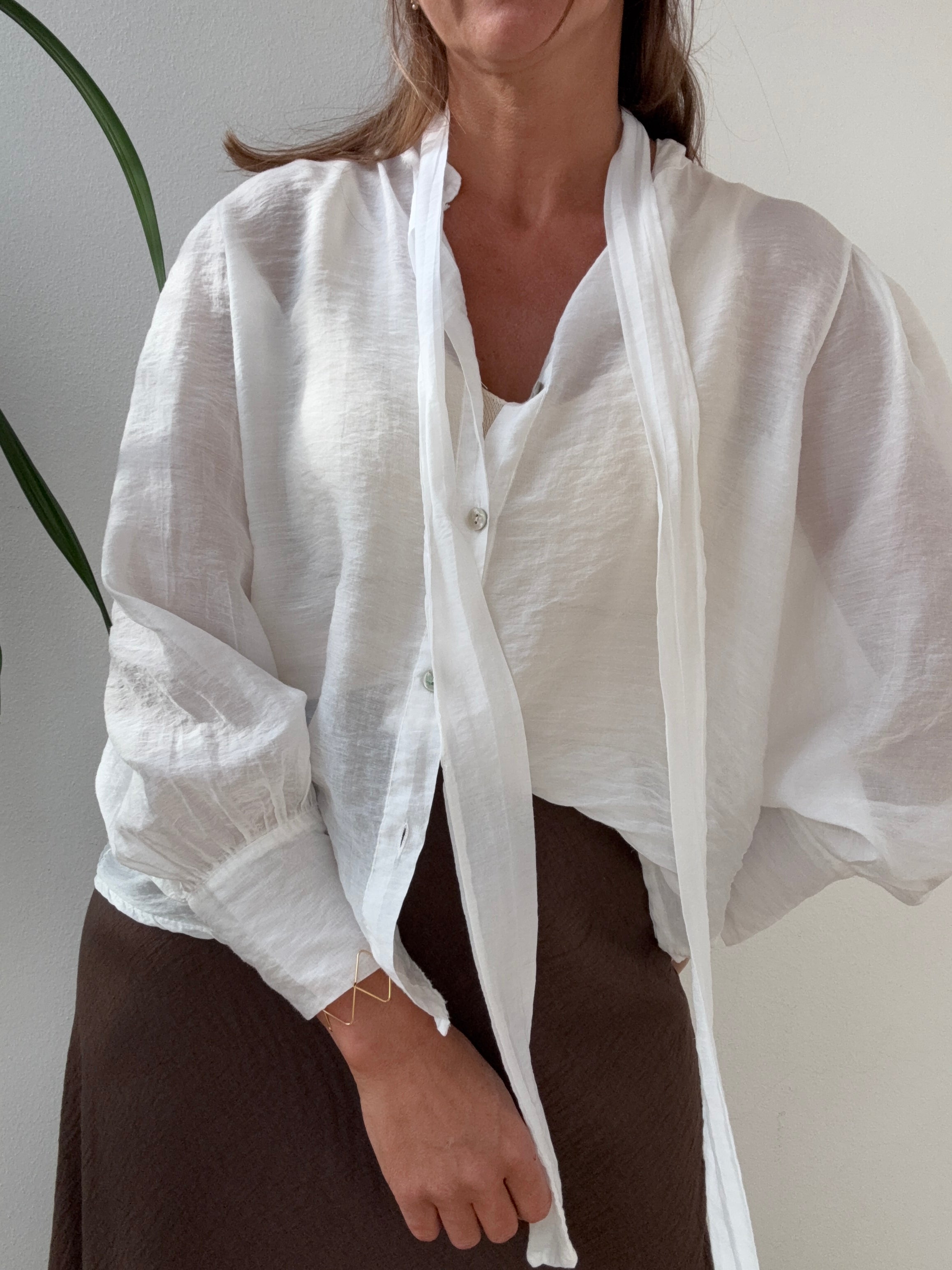Blusa laçada branca