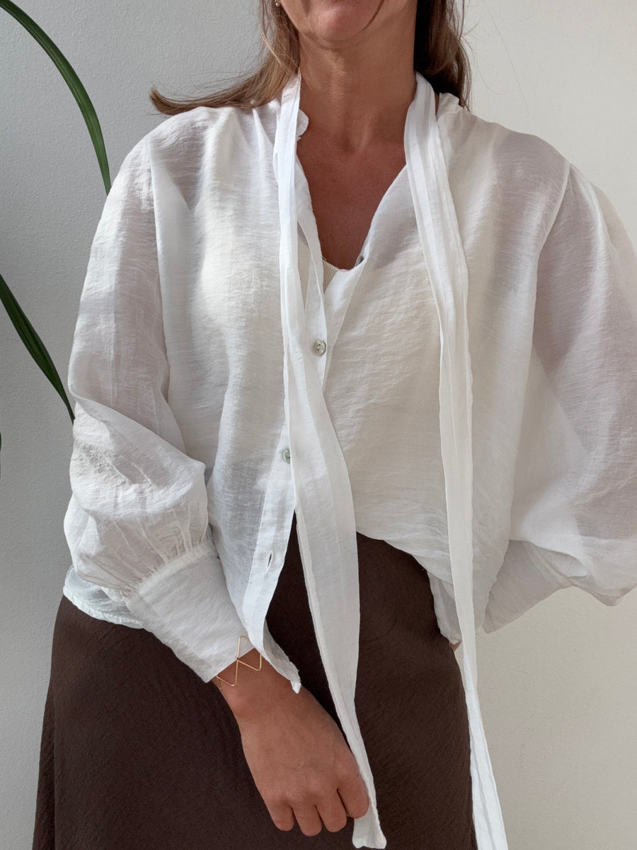 Blusa laçada branca