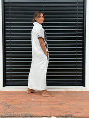 Vestido Camiseiro Tropical Preto & Branco