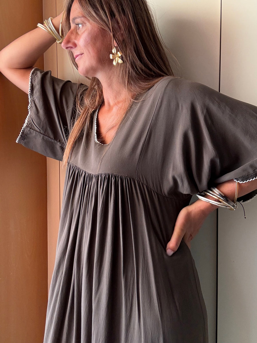Kaftan castanho