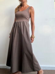 Vestido castanho