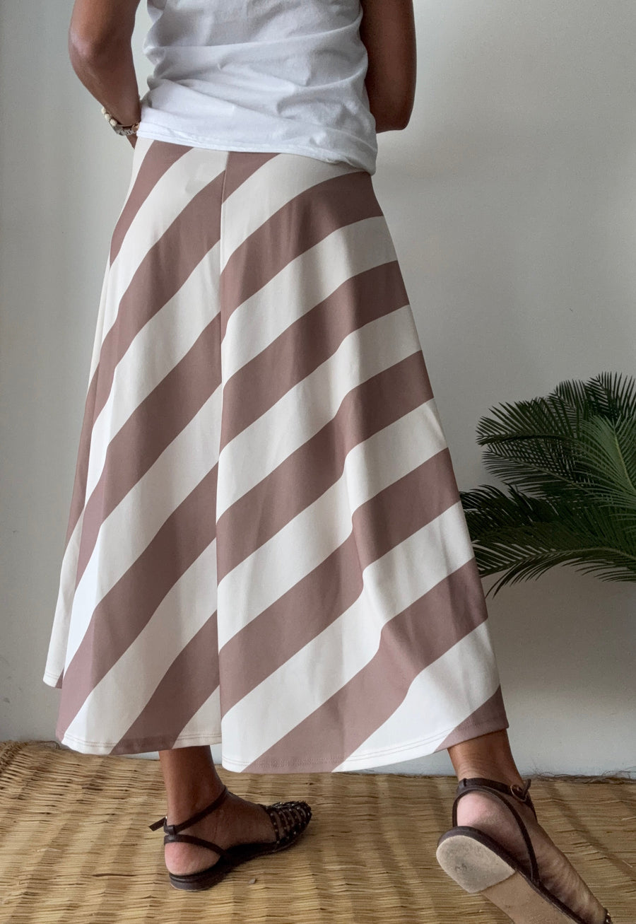 Saia Riviera camel