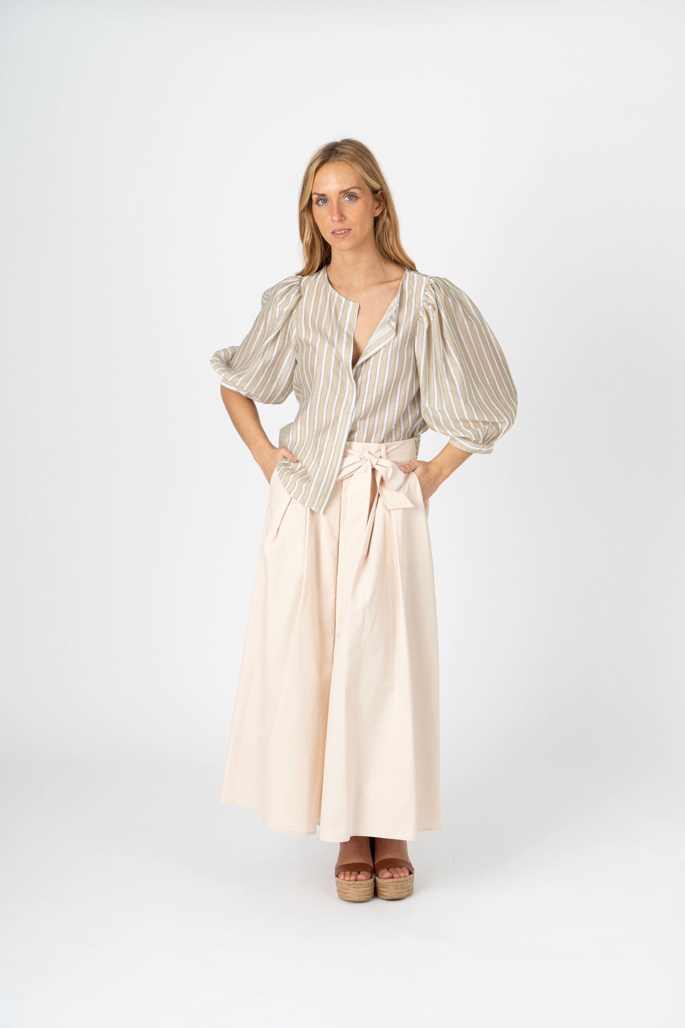 Blusa riscas manga balão beje