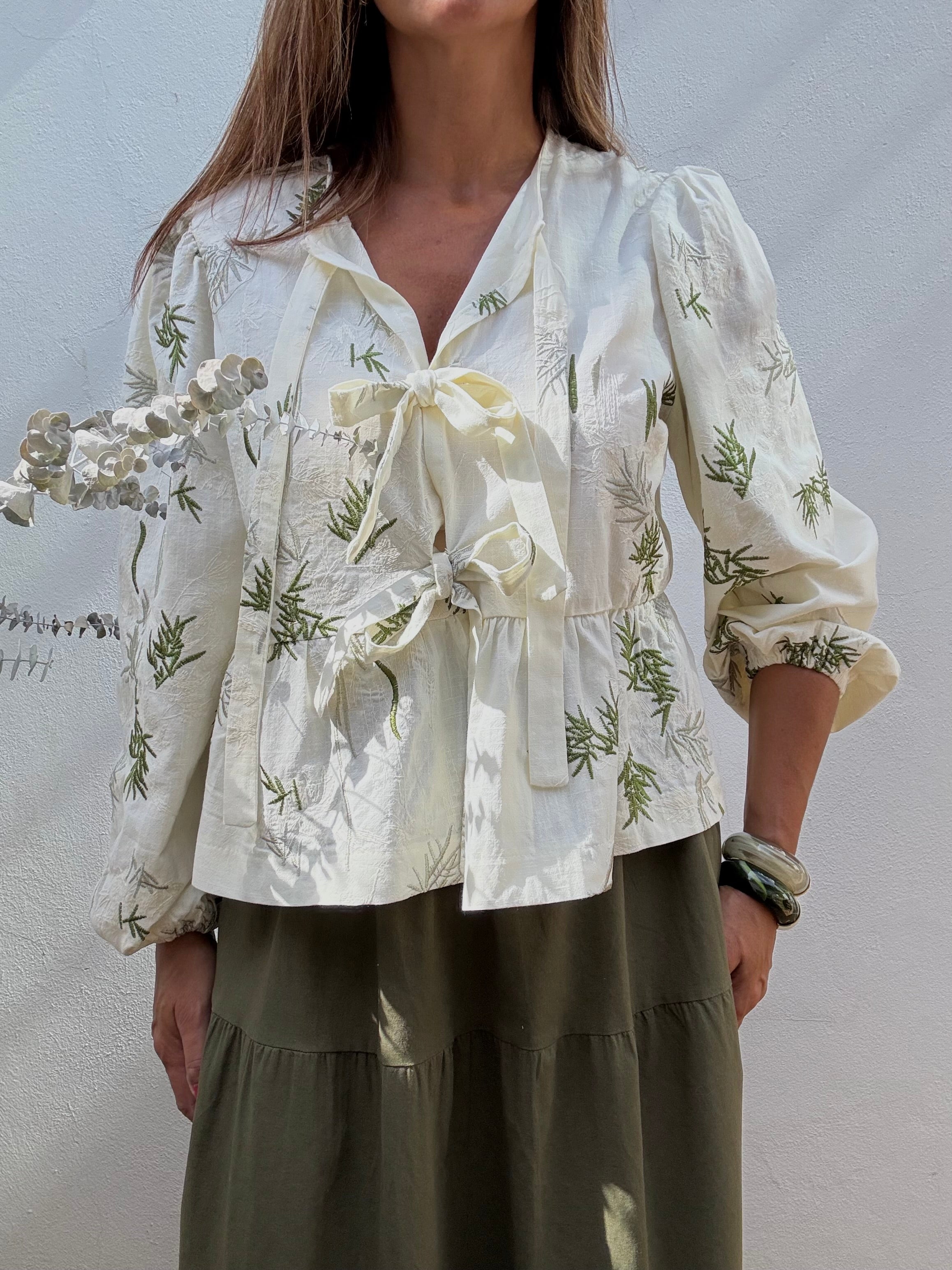 Blusa Caqui