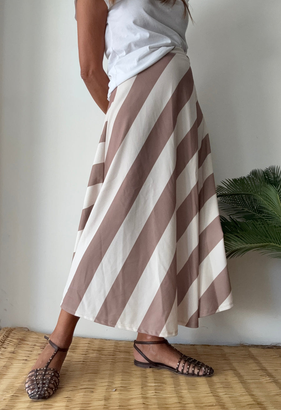 Saia Riviera camel