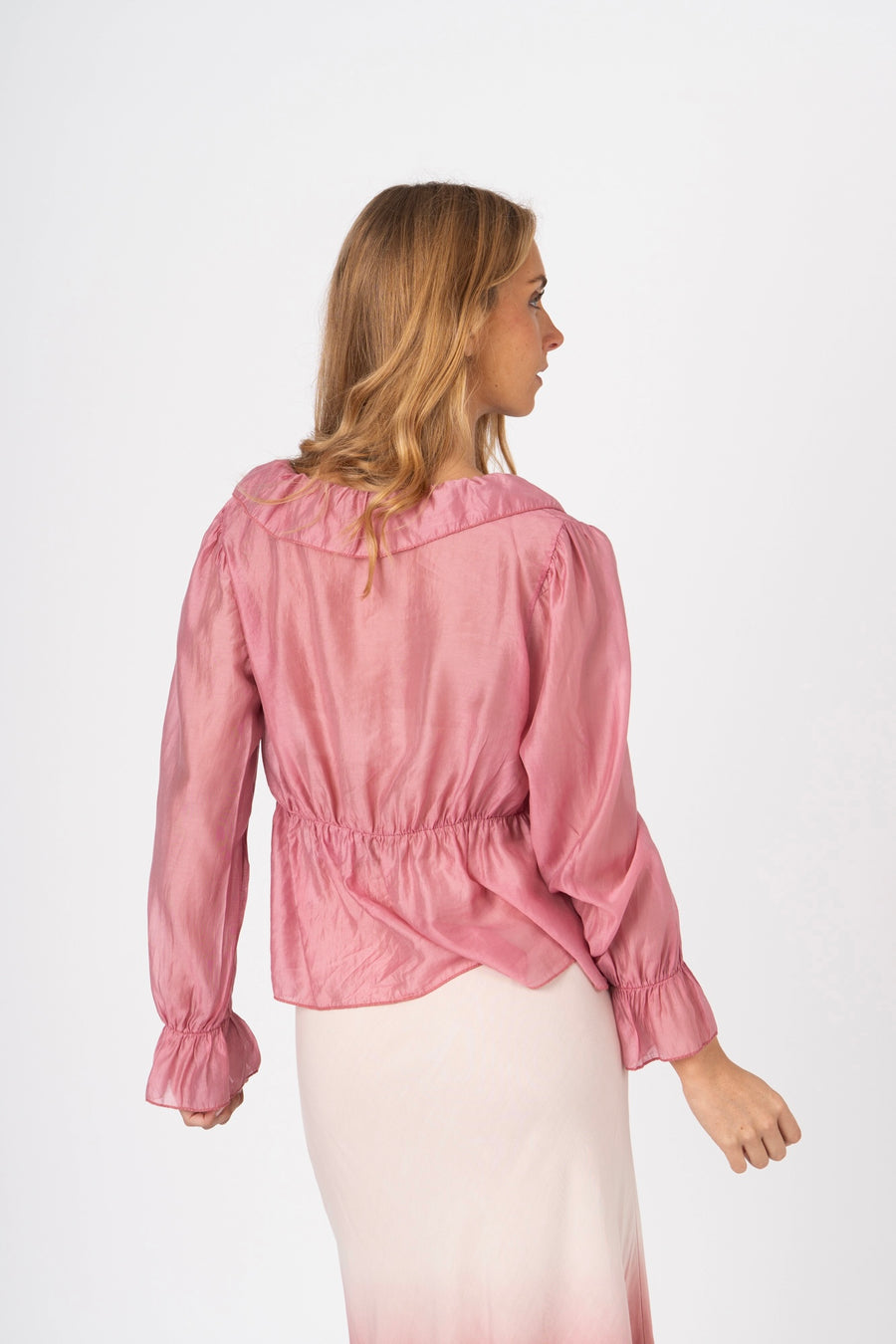 Blusa fluida com babados rosa