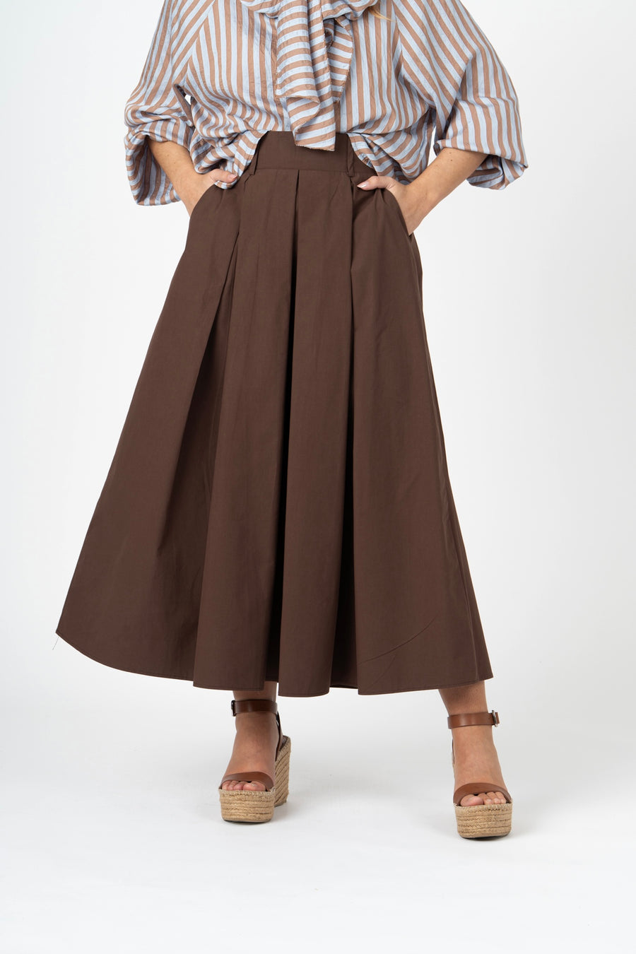 Saia Midi Plissada com Laço castanho