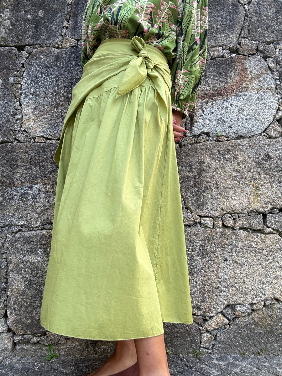 Saia lenço verde