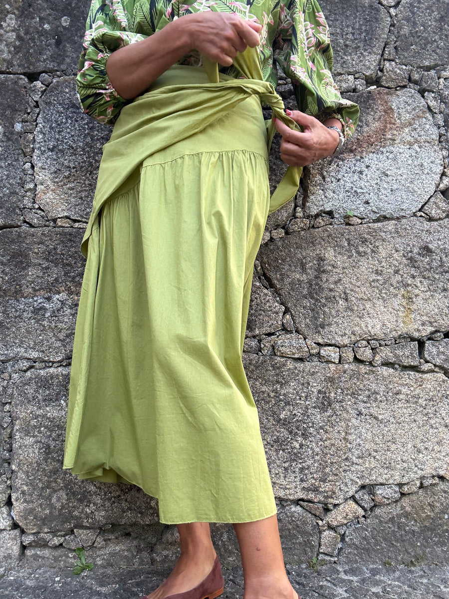 Saia lenço verde