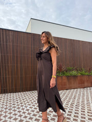 Vestido Babados castanho