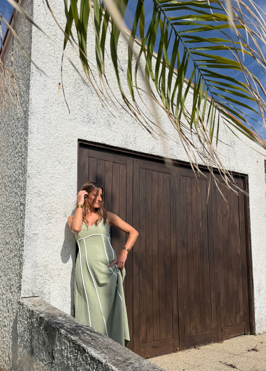 Vestido Midi Oliva
