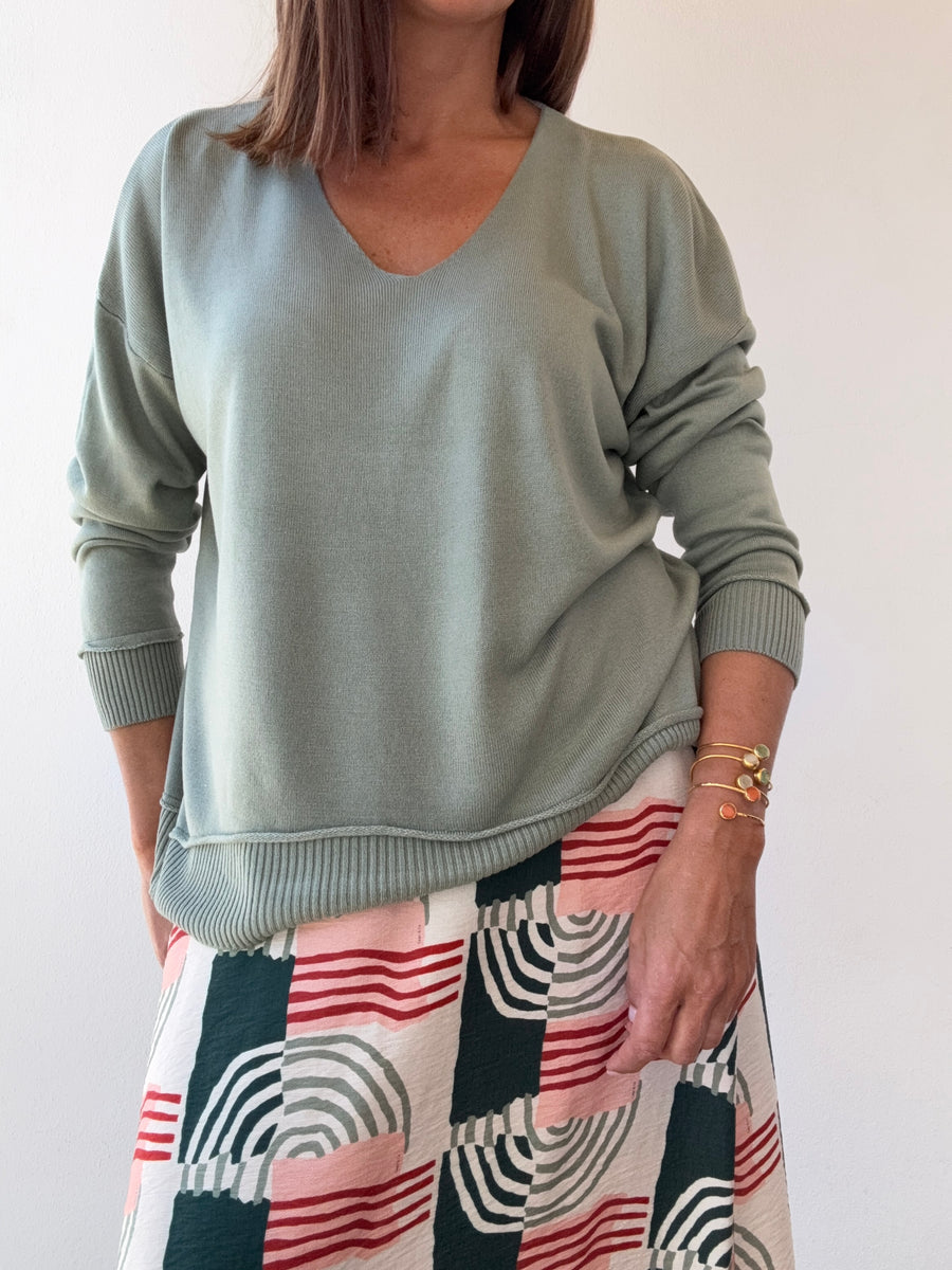 Camisola decote em V verde seco