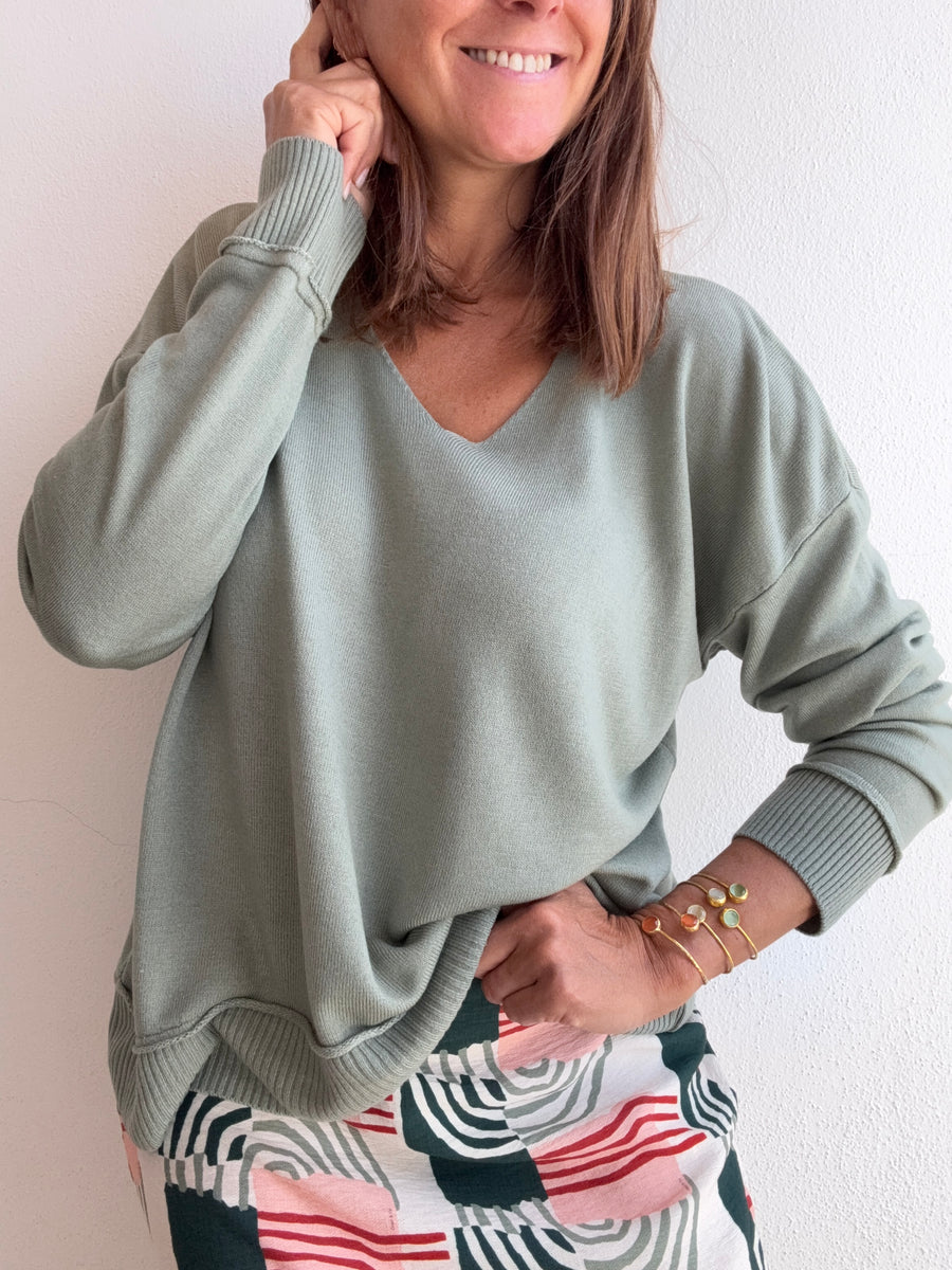 Camisola decote em V verde seco