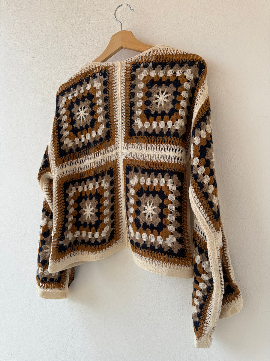 Casaco croché camel